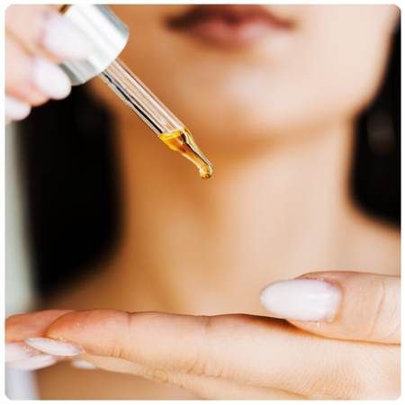 سرم مغذی لاکچری کوین با بافت سبک و جذب سریع