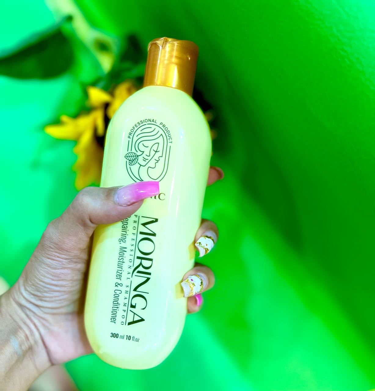 شامپو مورینگا تقویت‌کننده و ضخیم‌کننده مو