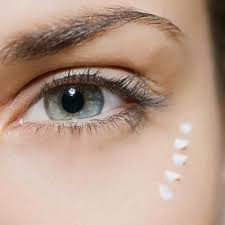 کرم دورچشم گاتیو؛ مناسب رفع سیاهی، چروک و ایجاد شادابی دورچشم 💛🔥