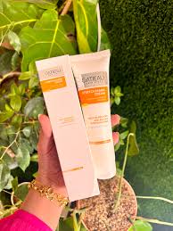 بافت نرم و مغذی کرم گاتیو برای پوستی صاف و بدون ترک